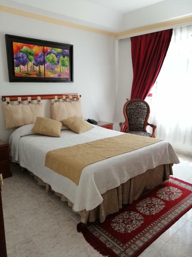 Hotel Bolivar Plaza Манісалес Екстер'єр фото